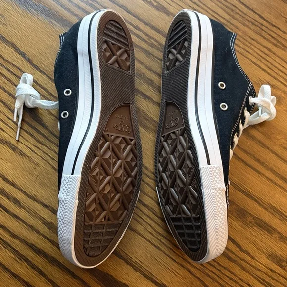 NWT Converse All-Star Chuck Taylor men’s 9 / women’s 11 / 11.75 inches long - Picture 2 of 8